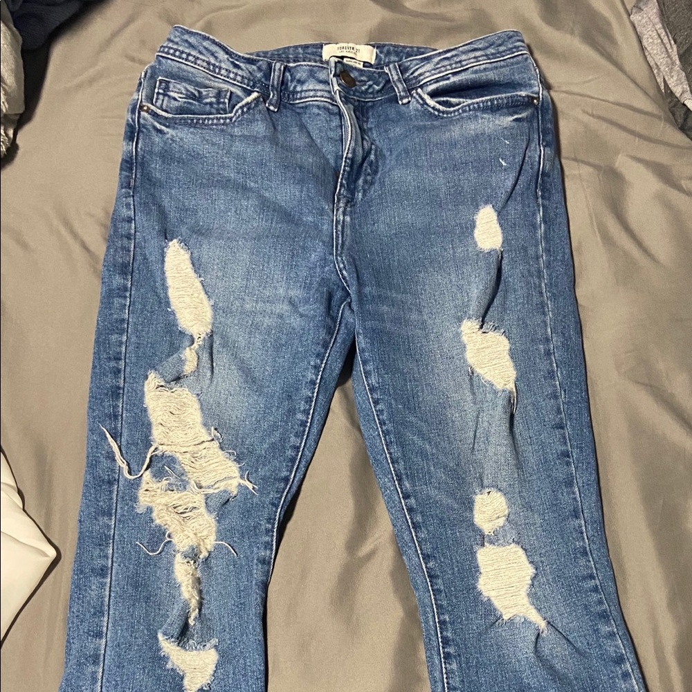Skinny distressed jeans